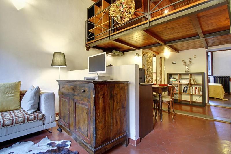 Two Bedrooms Near The Duomo Firenze